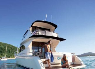 Mehr Fährverbindungen und neue Boots-Touren in den Whitsundays