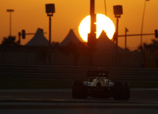 Kylie Minogue und Nickelback live on stage bei der Formel 1 in Abu Dhabi