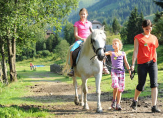 Kinderhotels Europa: Kreative Outdoorprogramme locken in die Natur