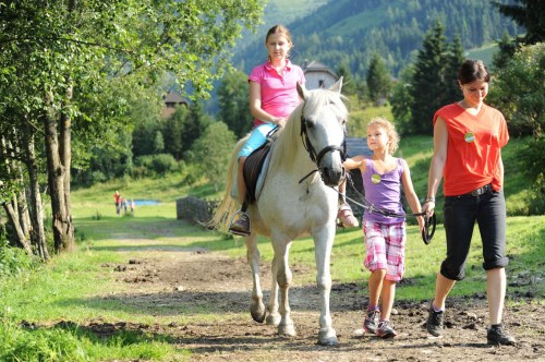 Kinderhotel Stegerhof. Foto: Kinderhotel Stegerhof / Stromberger PR