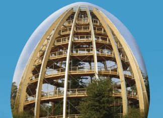 Deutschlands größtes Osterei steht im Bayrischen Wald