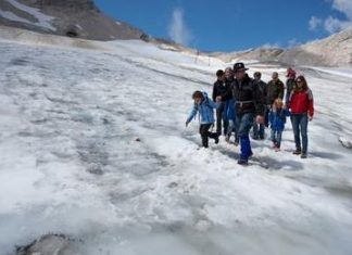 Mit Gletscher-Guides die Zugspitze erleben