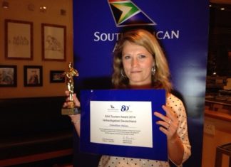 INDABA 2014: South African Airways verleiht Award an Chamäleon Reisen