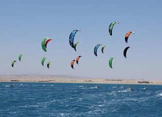 Kitesurf-Meisterschaften Soma Bay – Der 3. Renntag: Riskante Taktiken, rasante Überraschungen