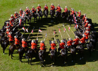 Kanada – RCMP Musical Ride 2015 in Saskatchewan
