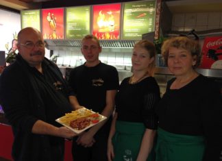 Spektakuläre kulinarische Reise: Kennen Sie die Weihnachts-Bratapfel-Currywurst?