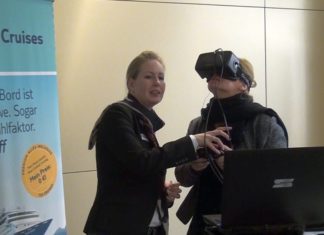 Hightechbrille für realen Rundgang über das Kreuzfahrtschiff