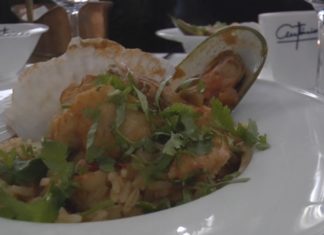 Macaus Küche: Sternerestaurant bietet Gaumenschmaus und Unterhaltung!