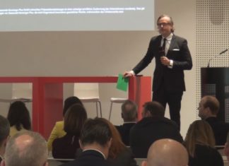 Touristiker diskutieren über Markenwandel beim Markensymposium in Frankfurt