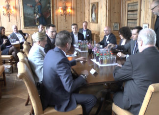 Tourismus Gipfeltreffen in Berlin: Ein schwieriges touristisches Jahr 2016