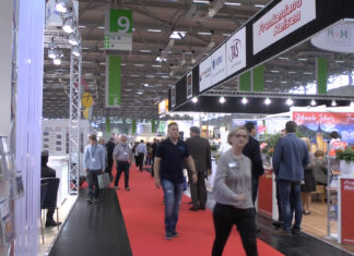 RDA Workshop in Köln mit buntem Ausstellermix – Von Weihnachtsmarktangeboten bishin zu Reisebusangeboten zu ungarischer Zahnklinik