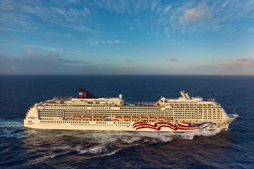 © Norwegian Cruise Line Norwegian Pride of America