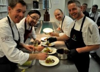 Kulinarische Superkräfte vereint im Garten der Ole Liese