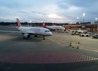 Berlin bekommt hier keinen hoch! BER-Eröffnung erst 2021?