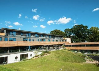 STRANDKIND: Nachhaltig, natürlich, neu – Ferien im Holzhotel an der Ostsee!