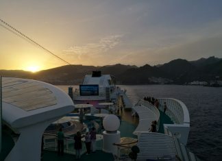 Traumhaft schön! AIDAblu vor Teneriffa