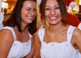 Die Weihnachtsengel sind am Flughafen Frankfurt gelandet