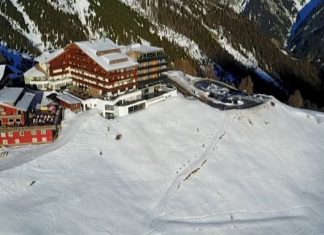 Spektakuläre Aussichten auf das Hotel „Schöne Aussicht“ in Hochsölden!
