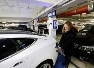 Flughafen Frankfurt richtet weitere E-Parkplätze ein