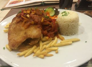 Darf das Schnitzel auf den Pommes liegen?