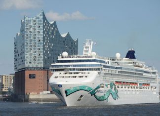 Norwegian Jade zum Anfassen in Hamburg
