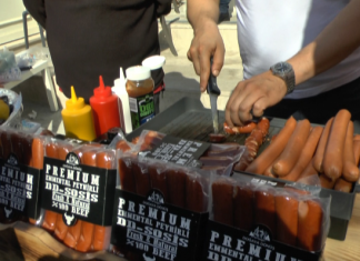 Ungewöhnlich in Alaçatı – Österreichische Käsewurst