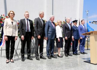 Gedenkfeier zum 70. Jubiläum der Berliner Luftbrücke am Flughafen Frankfurt