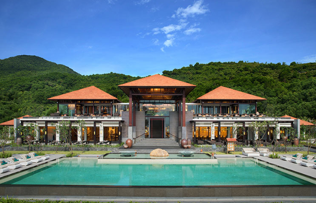 BANYAN TREE LĂNG CÔ, CENTRAL VIETNAM