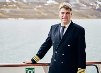 Hapag-Lloyd Cruises: Kapitäne der HANSEATIC nature benannt