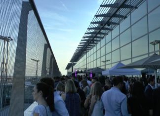 Frankfurter Flughafen setzt After Work Partys mit Blick aufs Vorfeld in Szene