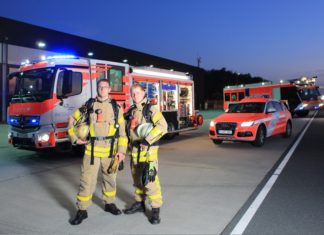 Wandkalender präsentiert Arbeit von Werkfeuerwehr und Rettungsdienst am Frankfurter Flughafen