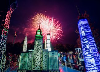 Rabimmel vor dem Bundestag Saisonfinale mit Laternenumzug und Feuerwerk