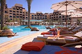 Neues Fünf-Sterne-Resort auf Saadiyat Island in Abu Dhabi eröffnet