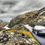 Tesla unterwegs auf norwegischem Rølldalfjell