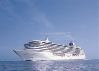 Crystal Serenity: Mondänes Flair der Cote d’Azur und adrenalin-geladenes Formel-1-Rennen