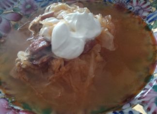 Krautsuppe mit Kolbász