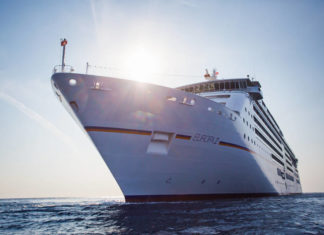 Mit vielen Reisehighlights in der Saison 2020-2021 nimmt die EUROPA 2 Kurs auf die Weltmeere