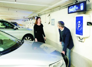 Neues Parkprodukt eParking mit Stellplatzgarantie und „Tankfüllung“