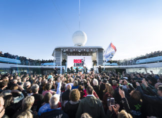Der sechste Rockliner von TUI Cruises ist gestern in Kiel gestartet