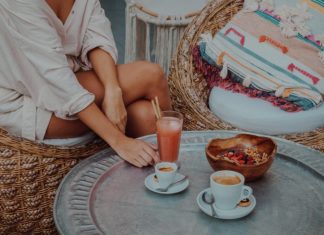 Rooftop Yoga: Entspannung mit Panoramasicht über Ibiza-Town