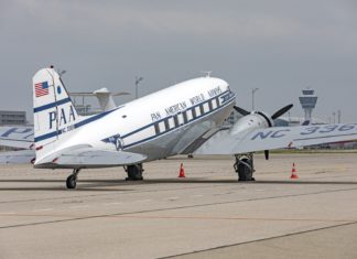 Ein Stück fliegender Luftfahrthistorie am Münchner Flughafen