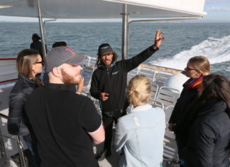 Wal-Beobachtung mit Ureinwohnern