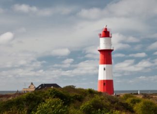 Borkums Wahrzeichen – Alt, neu und elektrisch – Die drei Leuchttürme