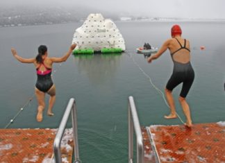 Achensee: Mit einem eiskalten Sprung ins neue Jahrzehnt