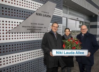 Niki Lauda Allee: Flughafen Wien benennt Straße nach Rennfahrerlegende und begeistertem Piloten Niki Lauda