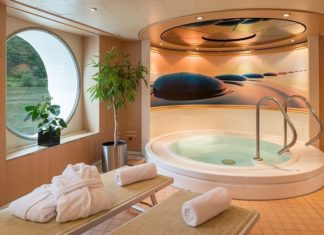 Bei Valentinstag-Aktion von nicko cruises reist der Partner für die Hälfte mit