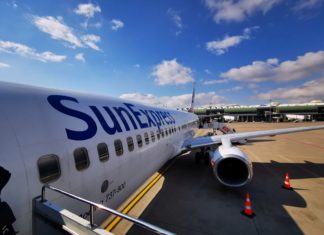 SunExpress hat mehr Platz für´s Bein auf XLeg Sitzen