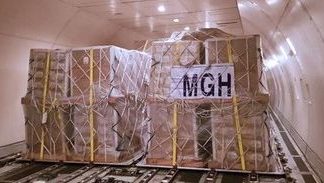 MGH fliegt SpiceJet Charters und stellt die Versorgungskette Indiens