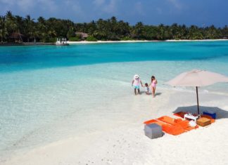 Sheraton Maldives Full Moon Resort & Spa präsentiert mit „Side by Side“ erstes Familienprogramm der Marke Sheraton Hotels & Resorts