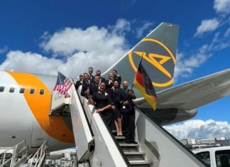 Condor B767 hebt erstmals nach Los Angeles ab